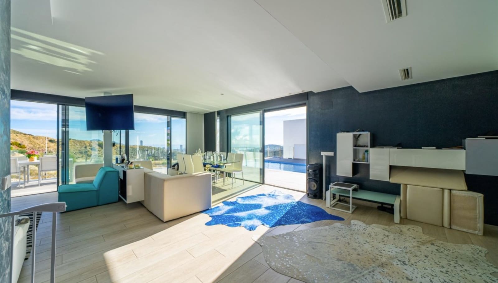 Chalet de 4 habitaciones en Finestrat en venta con garaje - 940.000 € (Ref: 9150988)