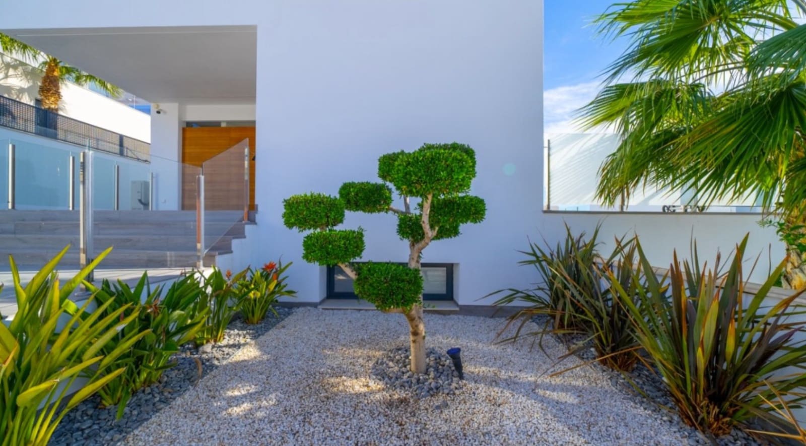 Chalet de 4 habitaciones en Finestrat en venta con garaje - 940.000 € (Ref: 9150988)