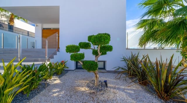 Chalet de 4 habitaciones en Balcón de Finestrat - Terra Marina, Finestrat en venta con garaje - 940.000 € (Ref: 9150988)