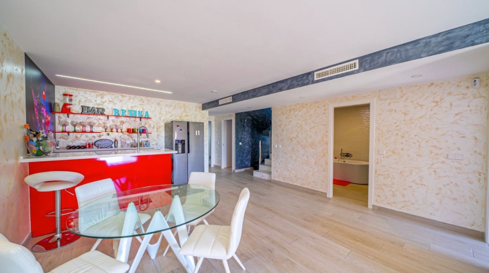 Chalet de 4 habitaciones en Finestrat en venta con garaje - 940.000 € (Ref: 9150988)