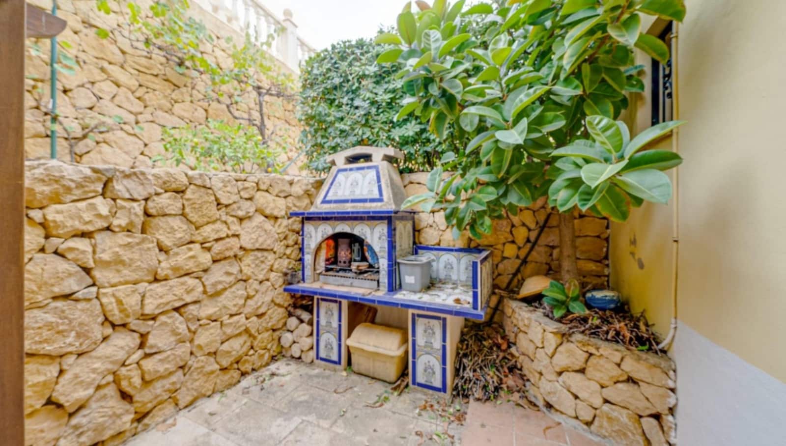 4 slaapkamer Villa te koop in Finestrat met zwembad garage - € 630.000 (Ref: 9151075)