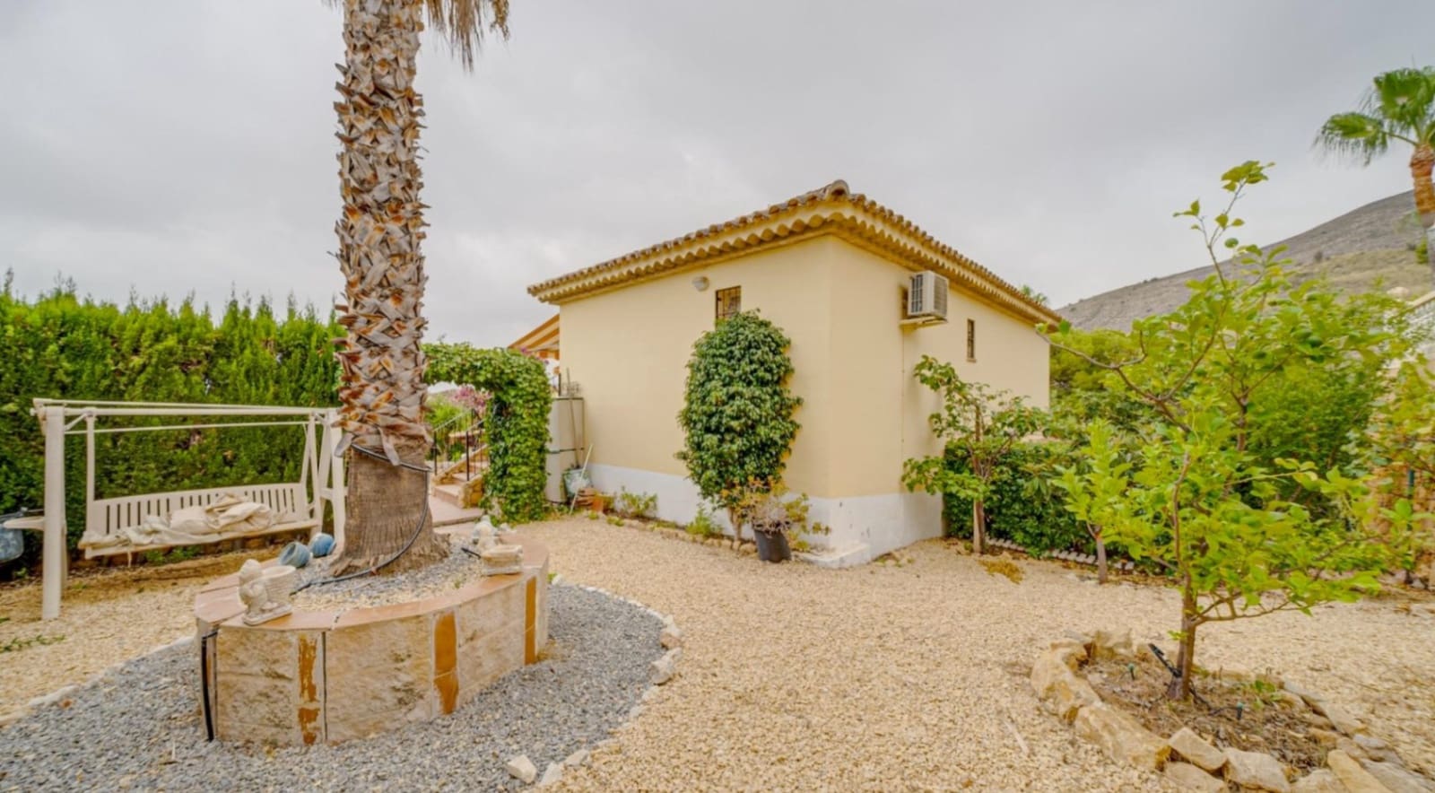 4 slaapkamer Villa te koop in Finestrat met zwembad garage - € 630.000 (Ref: 9151075)