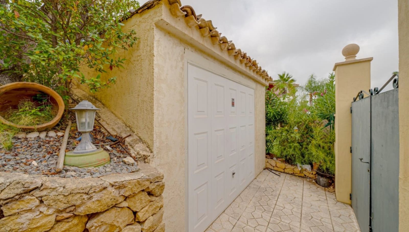 4 slaapkamer Villa te koop in Finestrat met zwembad garage - € 630.000 (Ref: 9151075)