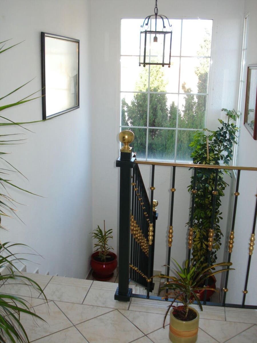 3 soveværelse Villa til salg i La Nucia med swimmingpool garage - € 640.000 (Ref: 9156292)