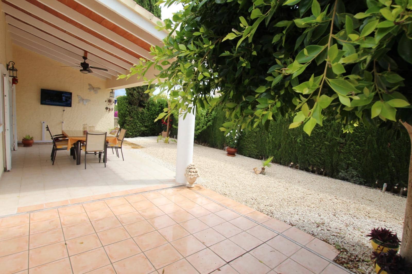 3 soveværelse Villa til salg i La Nucia med swimmingpool garage - € 640.000 (Ref: 9156292)