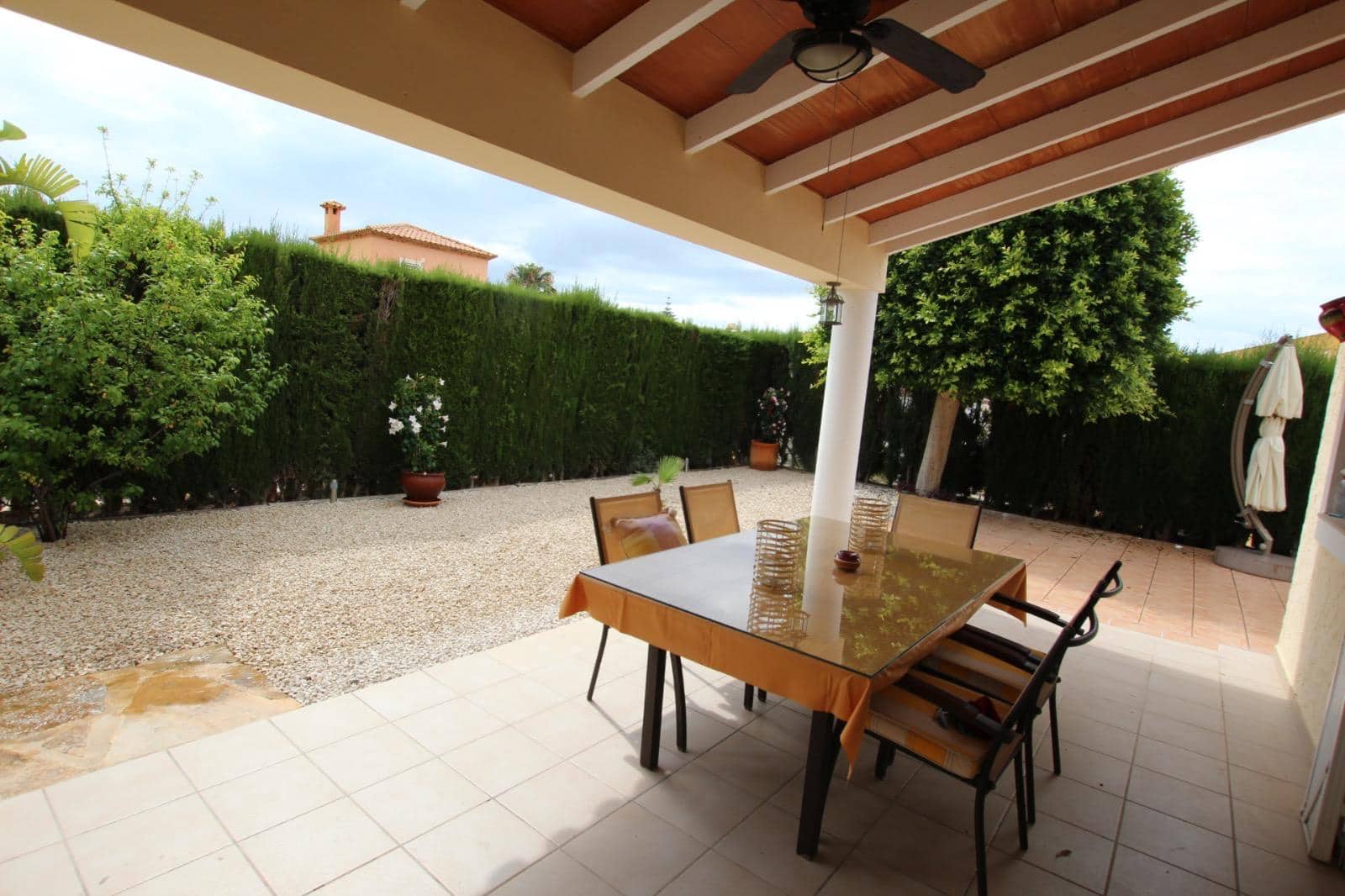 3 soveværelse Villa til salg i La Nucia med swimmingpool garage - € 640.000 (Ref: 9156292)