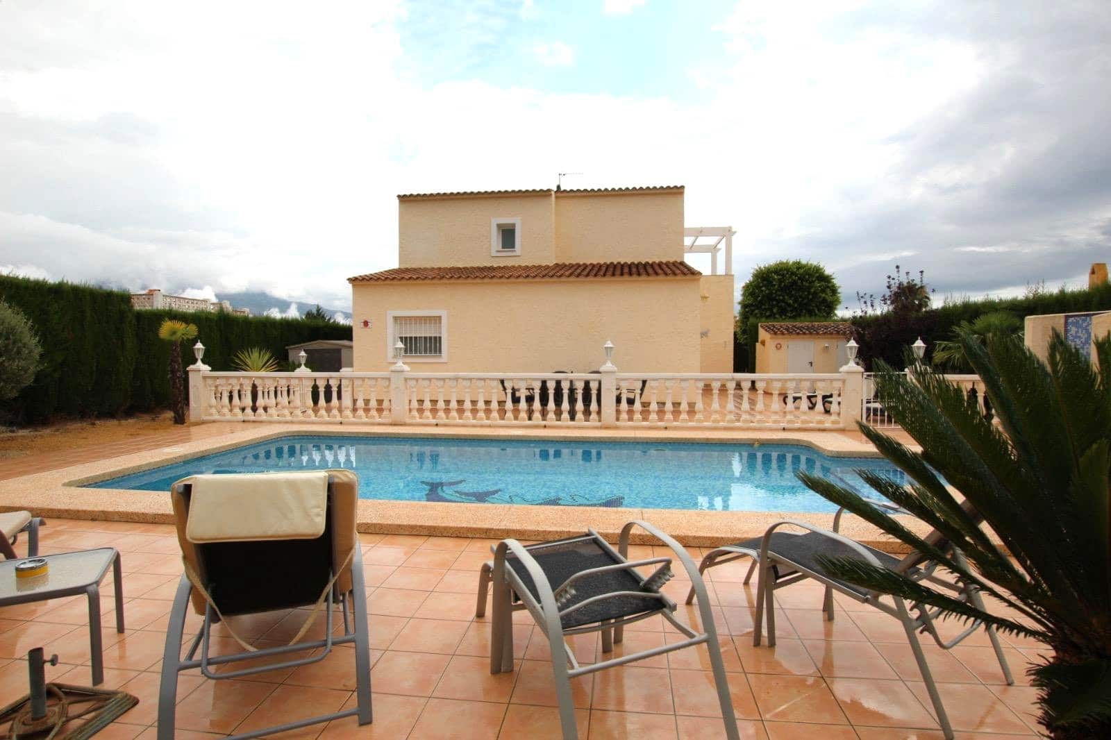 3 soveværelse Villa til salg i La Nucia med swimmingpool garage - € 640.000 (Ref: 9156292)