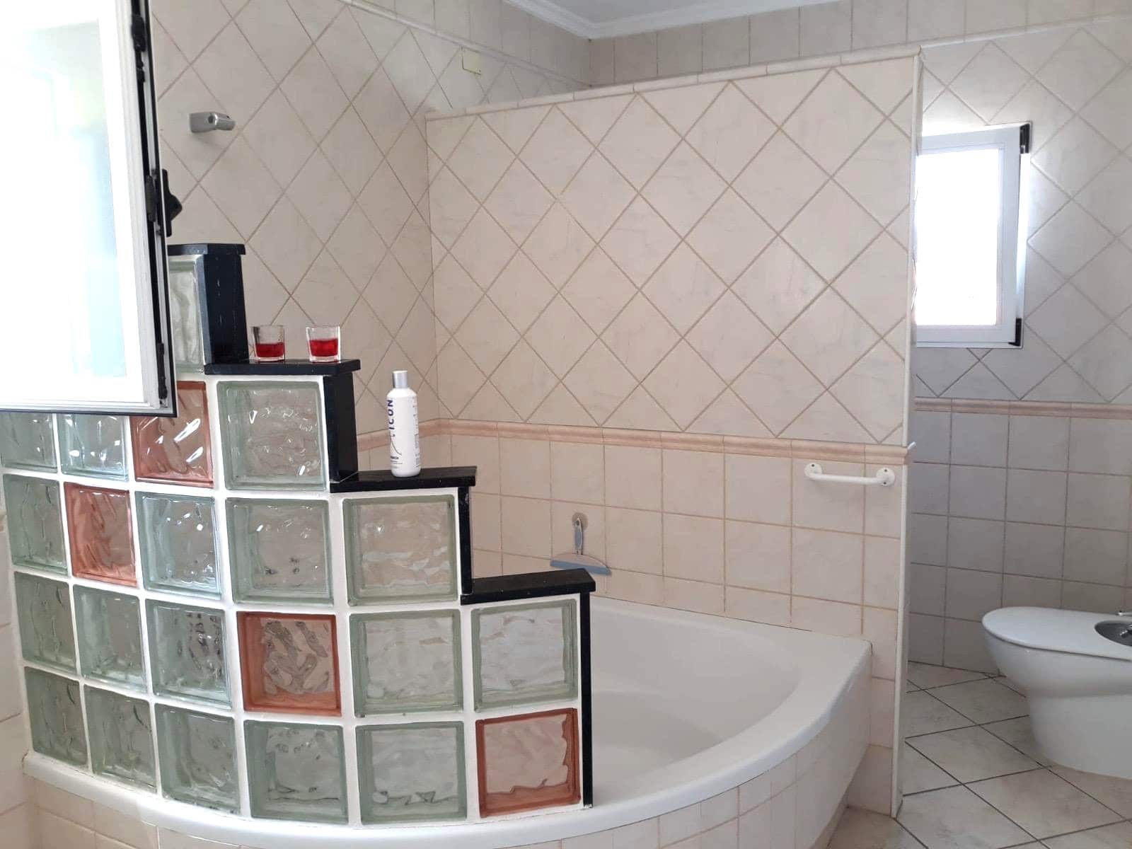 3 soveværelse Villa til salg i La Nucia med swimmingpool garage - € 640.000 (Ref: 9156292)