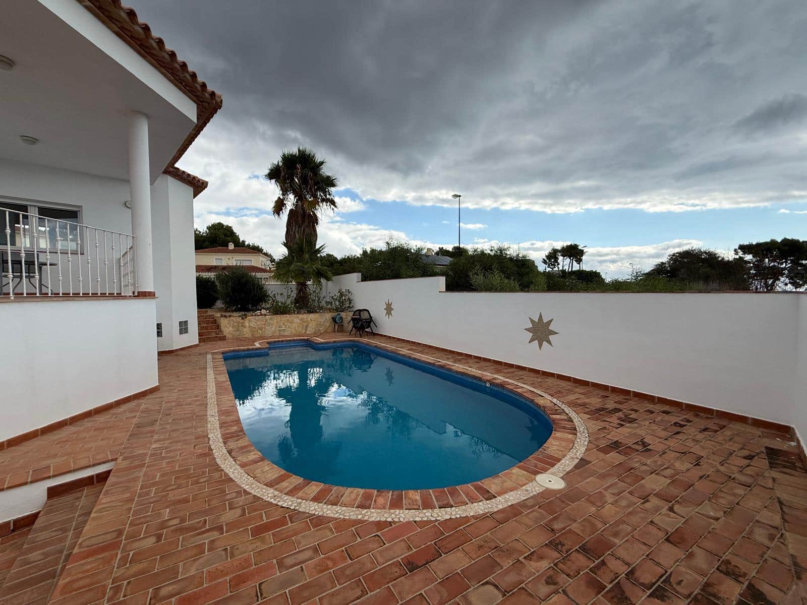 Chalet de 6 habitaciones en La Nucia en venta con piscina garaje - 890.000 € (Ref: 9156317)