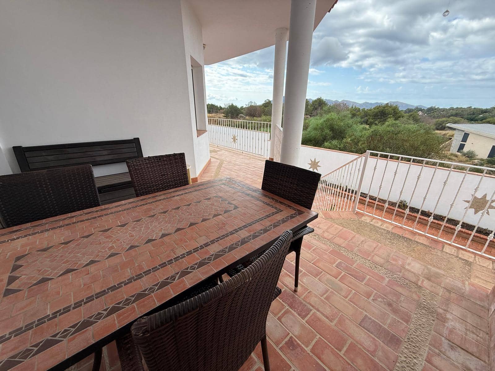 Chalet de 6 habitaciones en La Nucia en venta con piscina garaje - 890.000 € (Ref: 9156317)