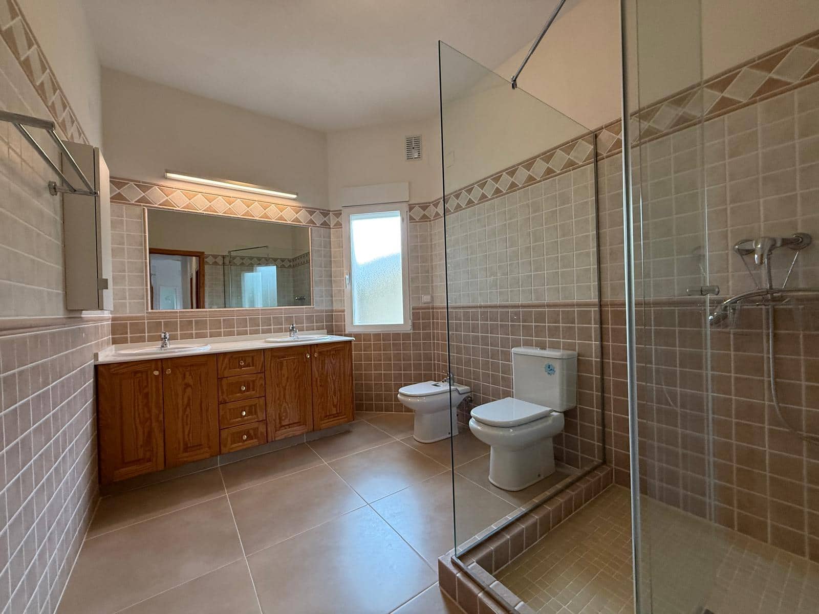 Chalet de 6 habitaciones en La Nucia en venta con piscina garaje - 890.000 € (Ref: 9156317)