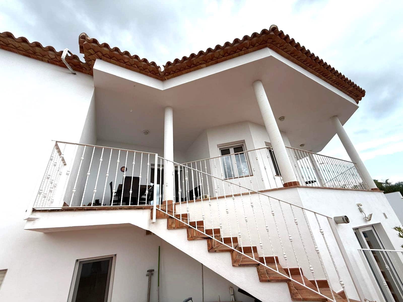 Chalet de 6 habitaciones en La Nucia en venta con piscina garaje - 890.000 € (Ref: 9156317)