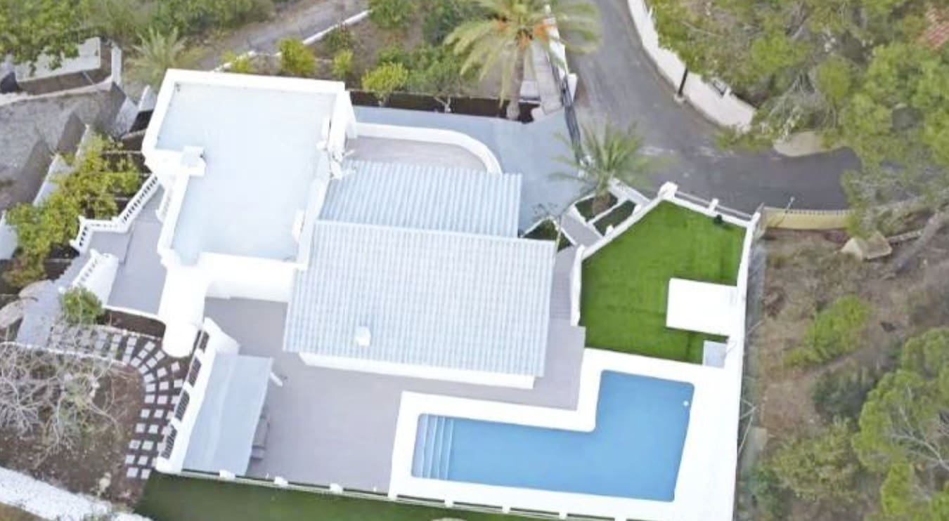 4 Zimmer Villa zu verkaufen in Altea mit Pool Garage - 645.000 € (Ref: 9158637)