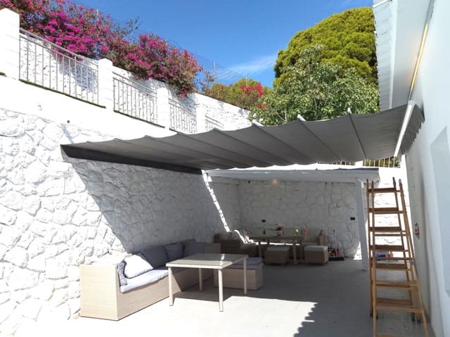 4 Zimmer Villa zu verkaufen in Altea mit Pool Garage - 645.000 € (Ref: 9158637)