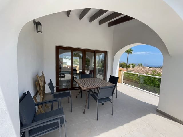 4 quarto Moradia para arrendar em Pueblo - Urbanizaciones, Alfaz del Pi / L'Alfàs del Pi com piscina garagem - 2 700 € (Ref: 9160703)