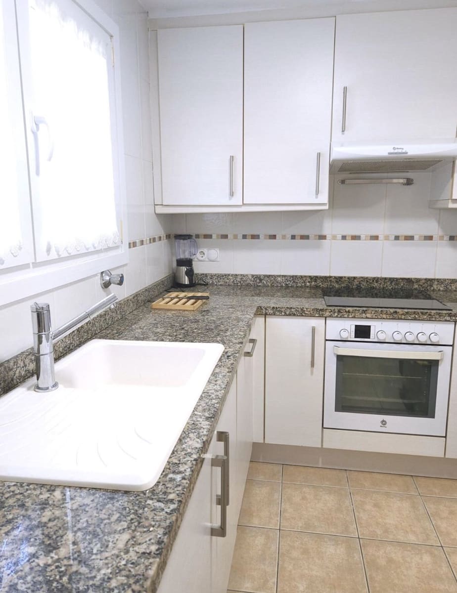 3 soveværelse Rækkehus til salg i Oliva med swimmingpool garage - € 455.000 (Ref: 9189478)