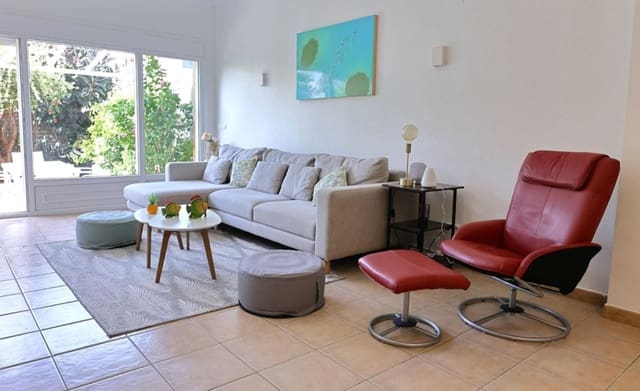 3 chambre Villa/Maison Mitoyenne à vendre à Oliva Nova, Oliva avec piscine garage - 455 000 € (Ref: 9189478)