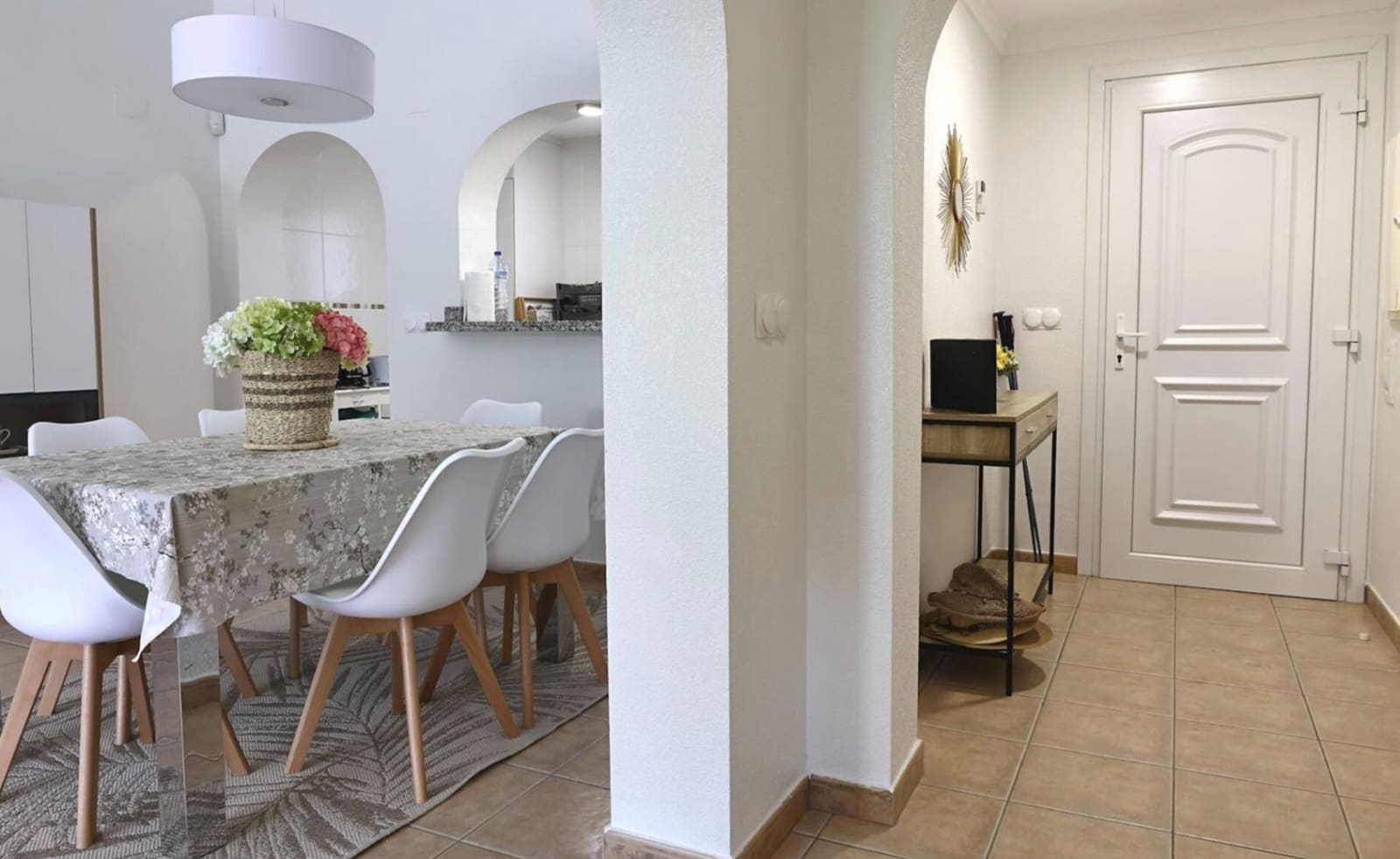 3 soveværelse Rækkehus til salg i Oliva med swimmingpool garage - € 455.000 (Ref: 9189478)