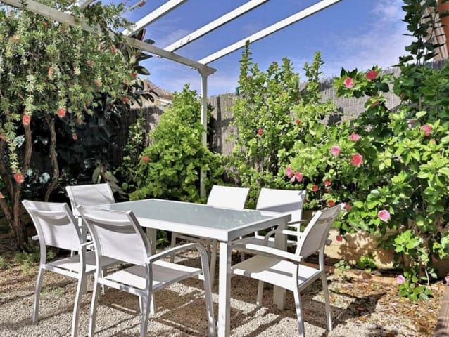 3 chambre Villa/Maison Mitoyenne à vendre à Oliva Nova, Oliva avec piscine garage - 455 000 € (Ref: 9189478)