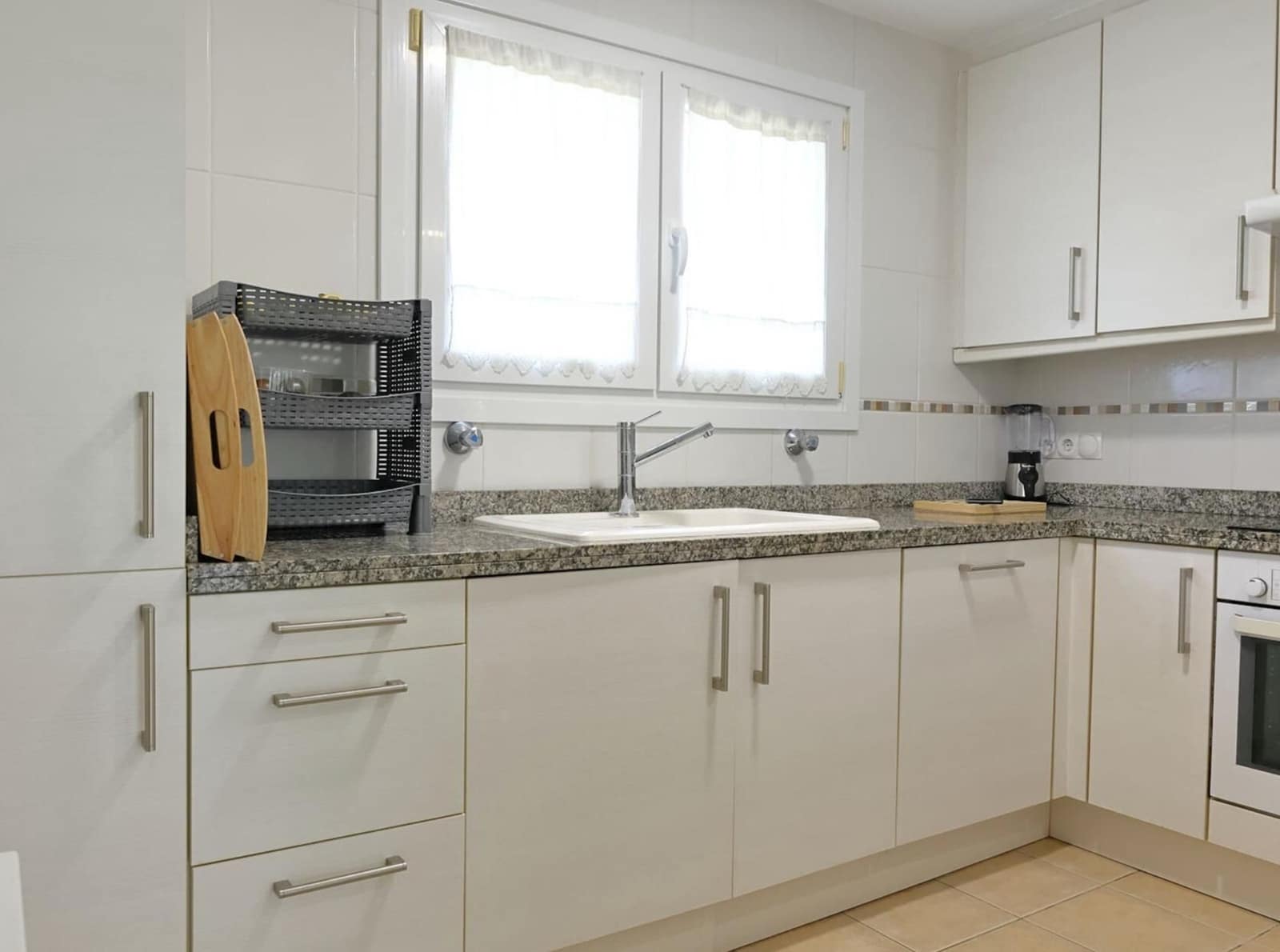 3 soveværelse Rækkehus til salg i Oliva med swimmingpool garage - € 455.000 (Ref: 9189478)