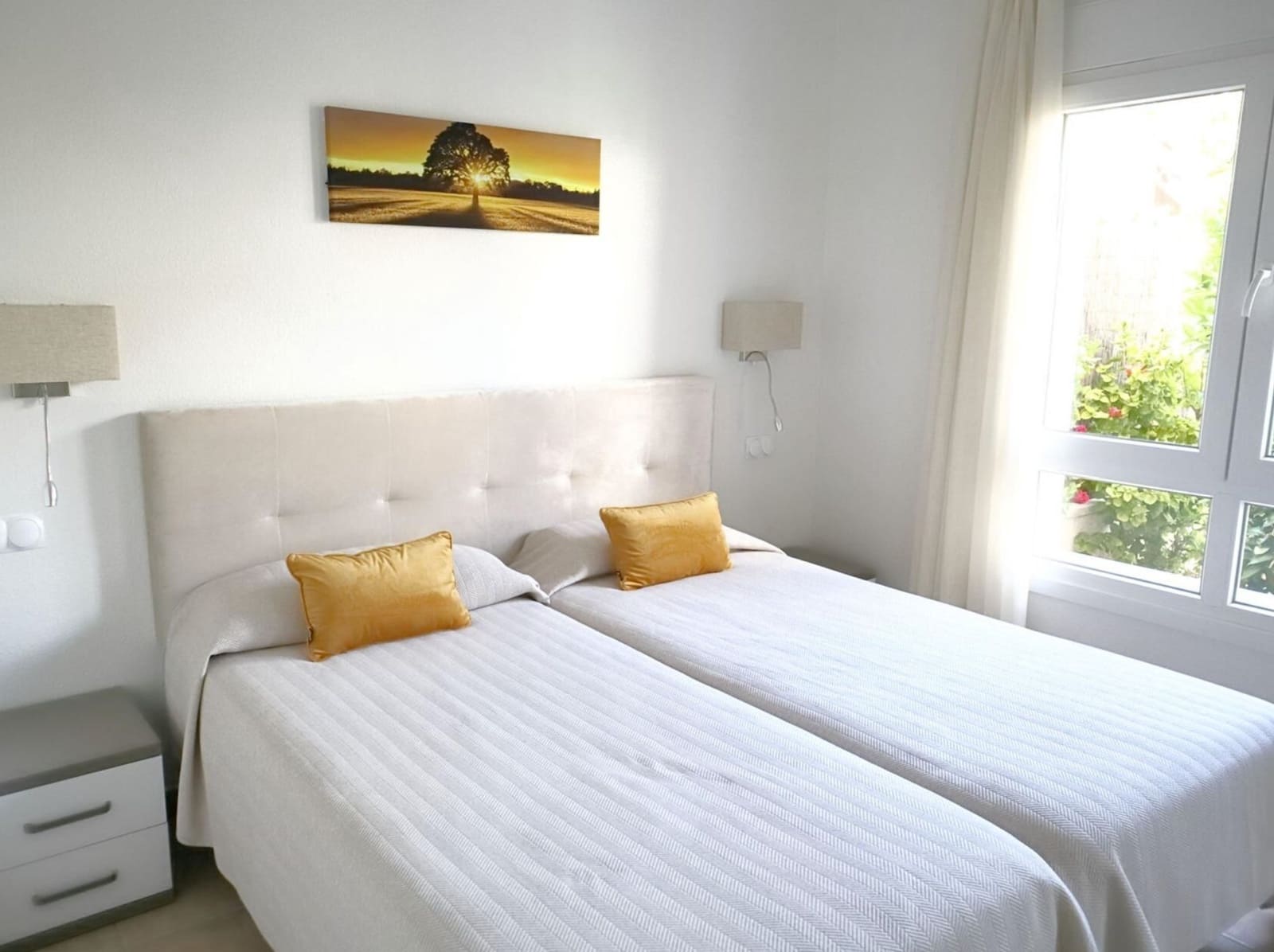 3 soveværelse Rækkehus til salg i Oliva med swimmingpool garage - € 455.000 (Ref: 9189478)