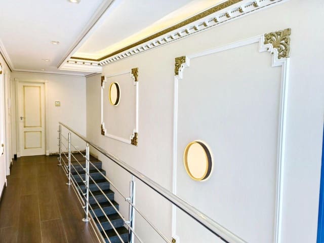 5 slaapkamer Villa te koop in Altea met zwembad garage - € 695.000 (Ref: 9190694)