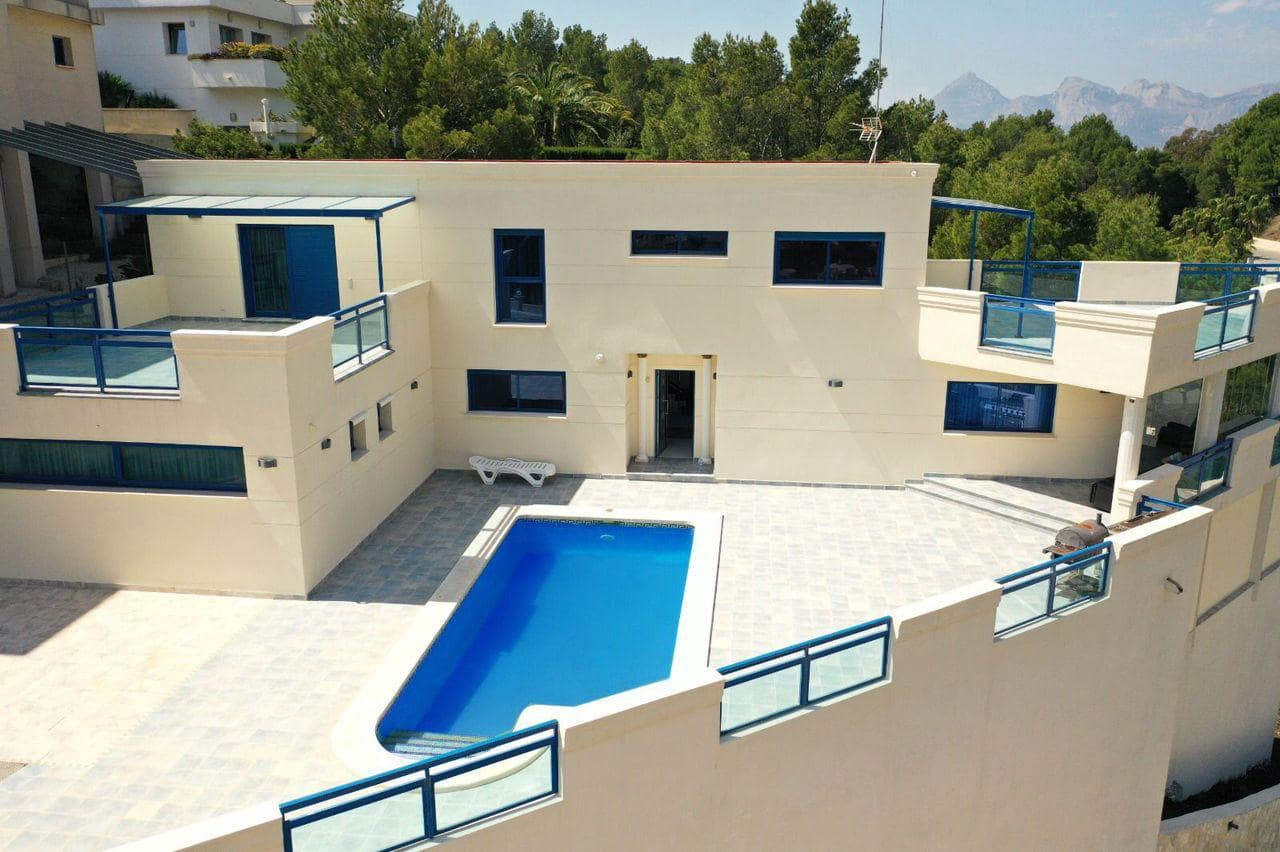 5 slaapkamer Villa te koop in Altea met zwembad garage - € 695.000 (Ref: 9190694)