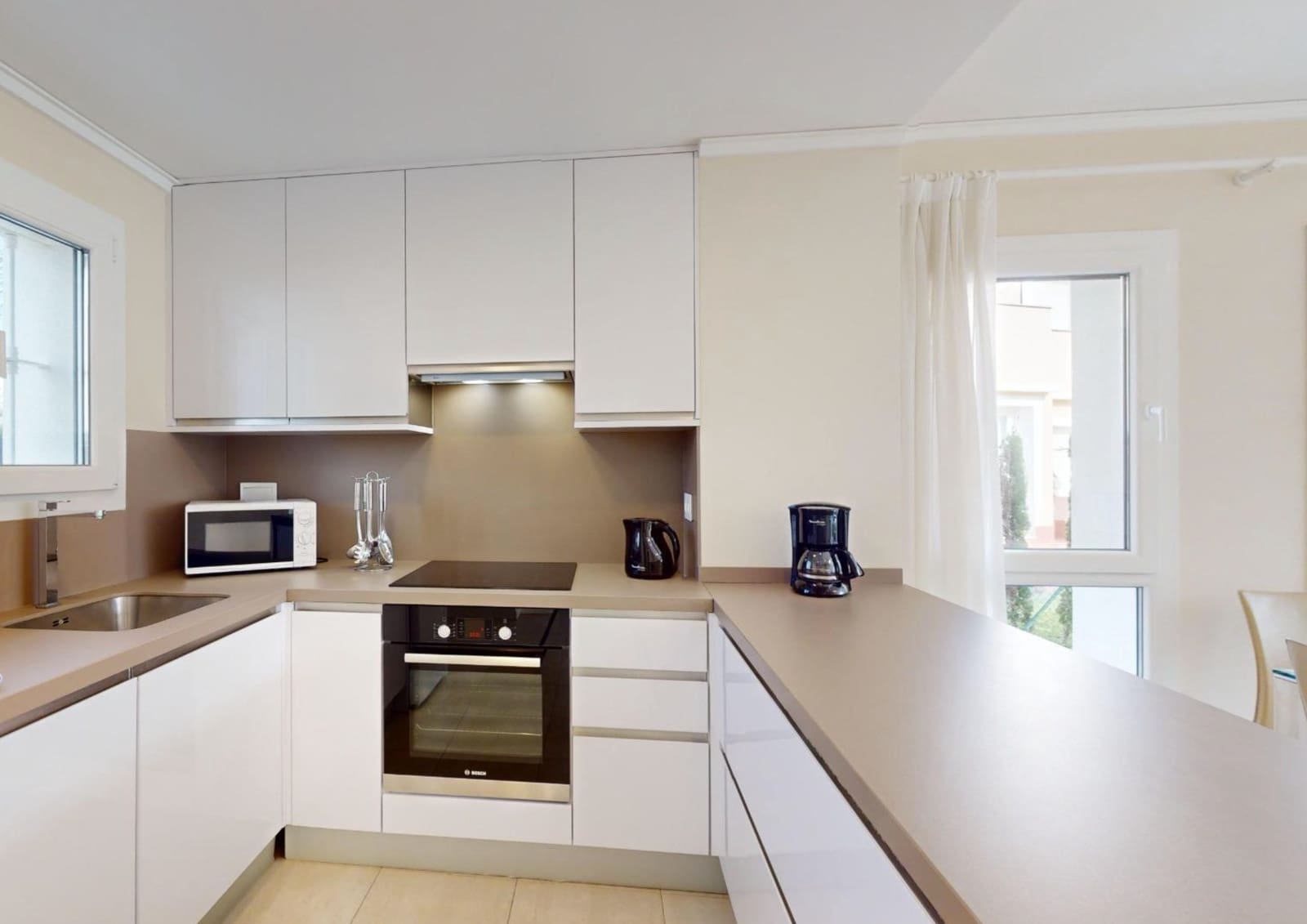 2 soveværelse Rækkehus til salg i Oliva med swimmingpool garage - € 408.000 (Ref: 9234994)