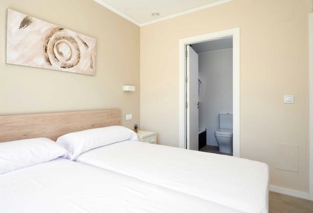 2 sypialnia Dom szeregowy na sprzedaż w Oliva Nova, Oliva z basenem garażem - 408 000 € (Ref: 9234994)