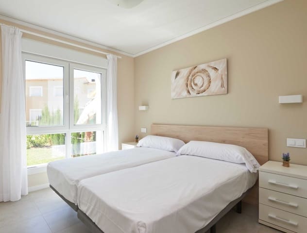 2 sypialnia Dom szeregowy na sprzedaż w Oliva Nova, Oliva z basenem garażem - 408 000 € (Ref: 9234994)