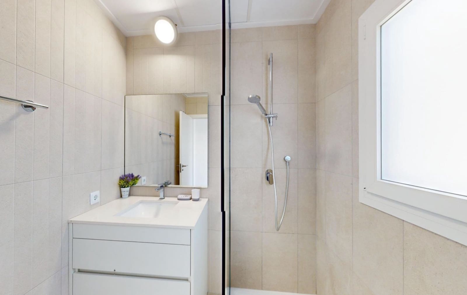 2 soveværelse Lejlighed til salg i Oliva med swimmingpool garage - € 294.000 (Ref: 9235171)