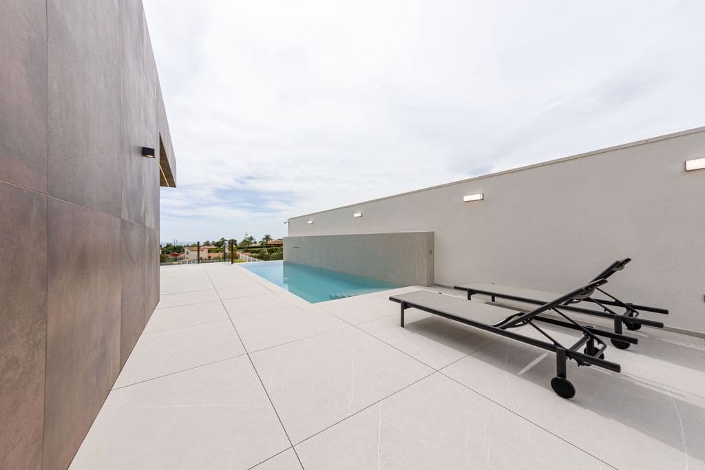 4 soverom Villa til salgs i La Nucia med svømmebasseng garasje - € 2 825 000 (Ref: 9239394)