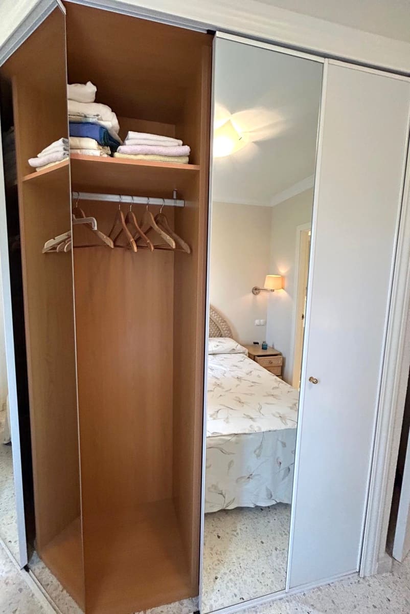 3 bedroom Apartment for sale in Oliva with pool garage - € 240,000 (Ref: 9254338)