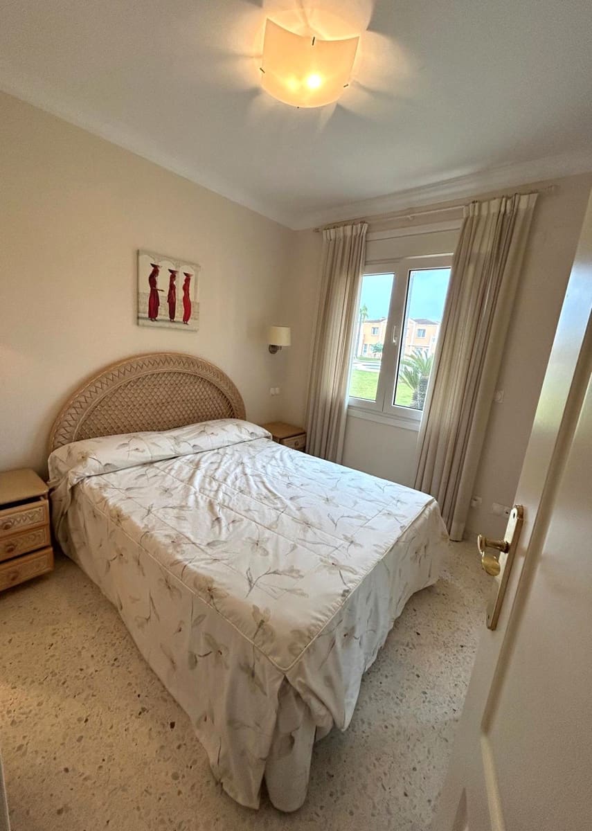 3 bedroom Apartment for sale in Oliva with pool garage - € 240,000 (Ref: 9254338)