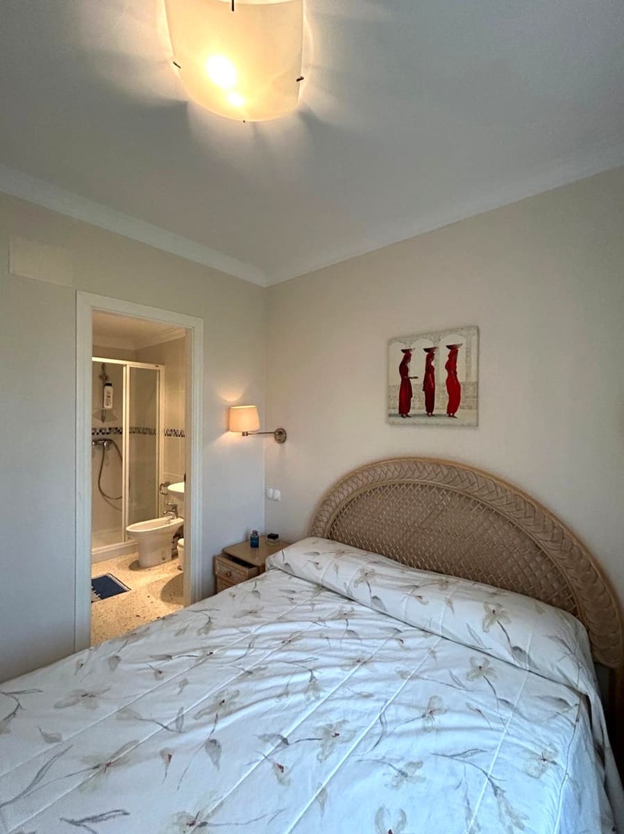 3 bedroom Apartment for sale in Oliva with pool garage - € 240,000 (Ref: 9254338)