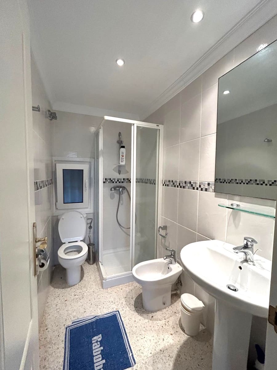 3 bedroom Apartment for sale in Oliva with pool garage - € 240,000 (Ref: 9254338)