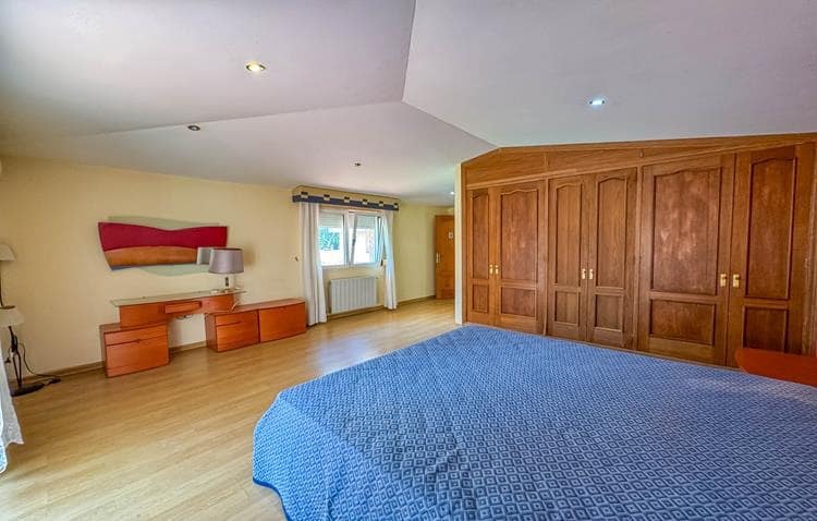 5 chambre Villa/Maison à vendre à Alfaz del Pi / L'Alfas del Pi avec piscine garage - 750 000 € (Ref: 9267735)