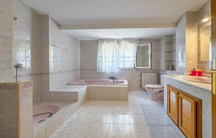 5 chambre Villa/Maison à vendre à Alfaz del Pi / L'Alfas del Pi avec piscine garage - 750 000 € (Ref: 9267735)