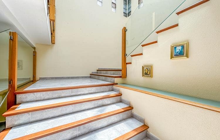 5 chambre Villa/Maison à vendre à Alfaz del Pi / L'Alfas del Pi avec piscine garage - 750 000 € (Ref: 9267735)