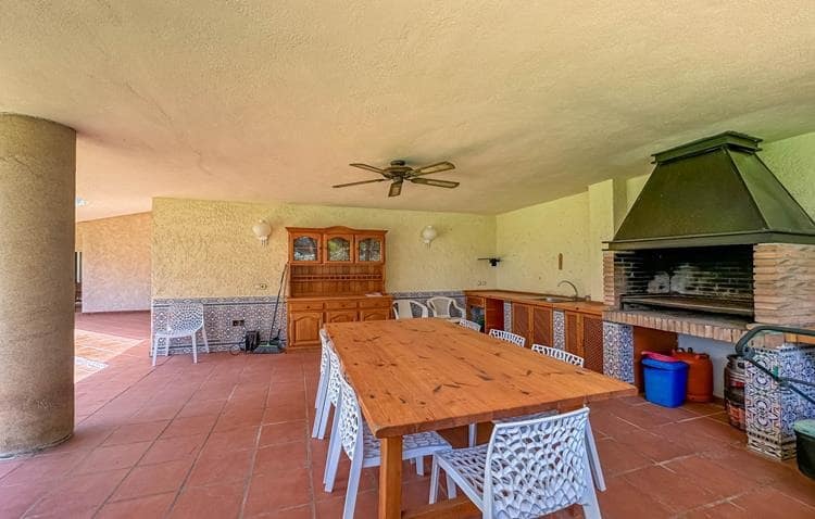 5 chambre Villa/Maison à vendre à Alfaz del Pi / L'Alfas del Pi avec piscine garage - 750 000 € (Ref: 9267735)