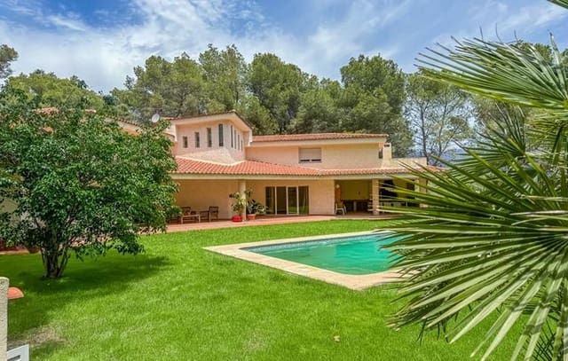 5 chambre Villa/Maison à vendre à Pueblo - Urbanizaciones, Alfaz del Pi / L'Alfàs del Pi avec piscine garage - 750 000 € (Ref: 9267735)