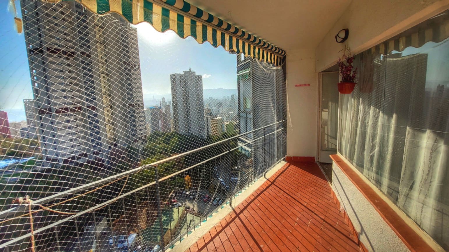 3 slaapkamer Appartement te koop in Benidorm met zwembad garage - € 155.000 (Ref: 9315251)
