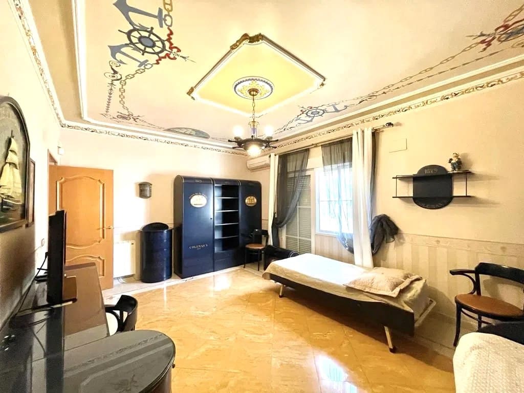 5 soveværelse Villa til leje i La Nucia med swimmingpool garage - € 2.850 (Ref: 9319909)