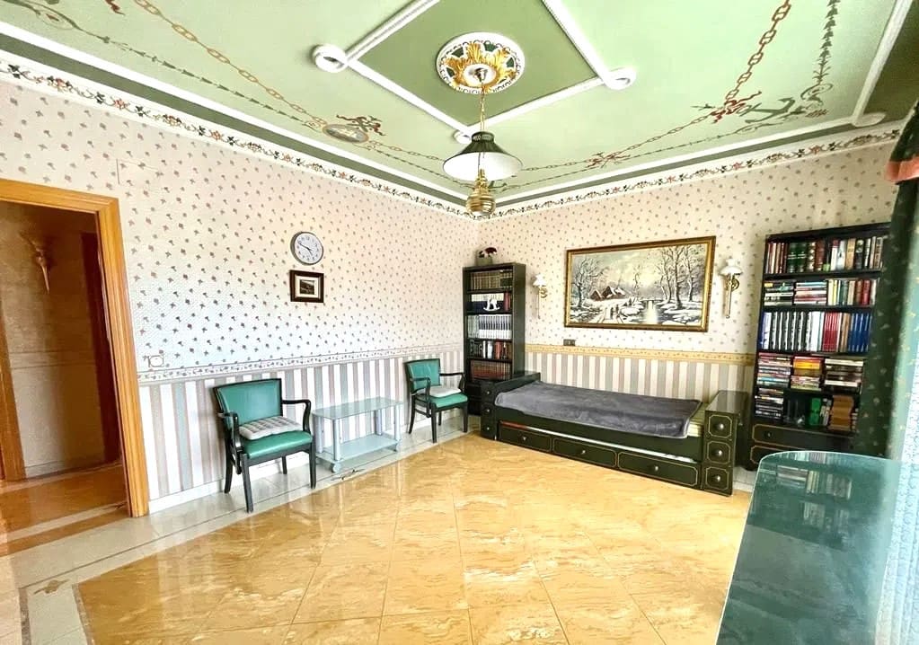 5 soveværelse Villa til leje i La Nucia med swimmingpool garage - € 2.850 (Ref: 9319909)