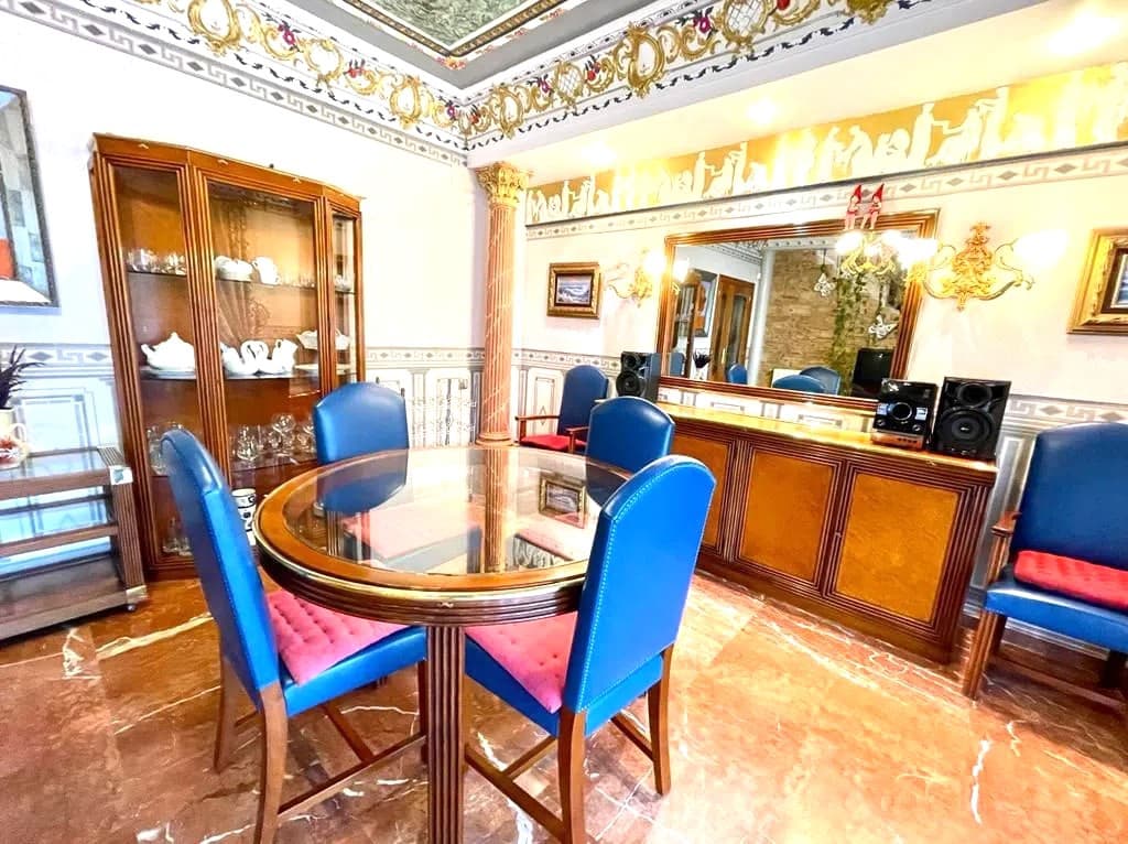 5 soveværelse Villa til leje i La Nucia med swimmingpool garage - € 2.850 (Ref: 9319909)