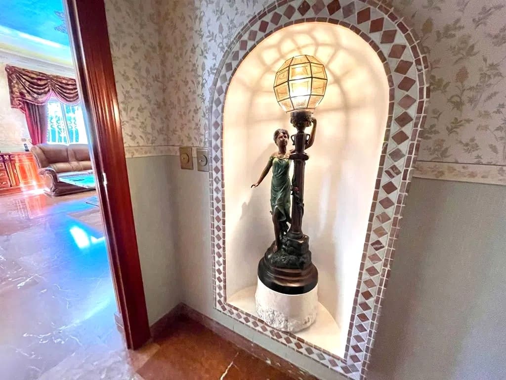 5 soveværelse Villa til leje i La Nucia med swimmingpool garage - € 2.850 (Ref: 9319909)