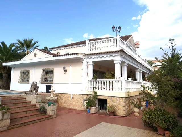 5 soveværelse Villa til leje i Barranco Hondo, La Nucia med swimmingpool garage - € 2.850 (Ref: 9319909)
