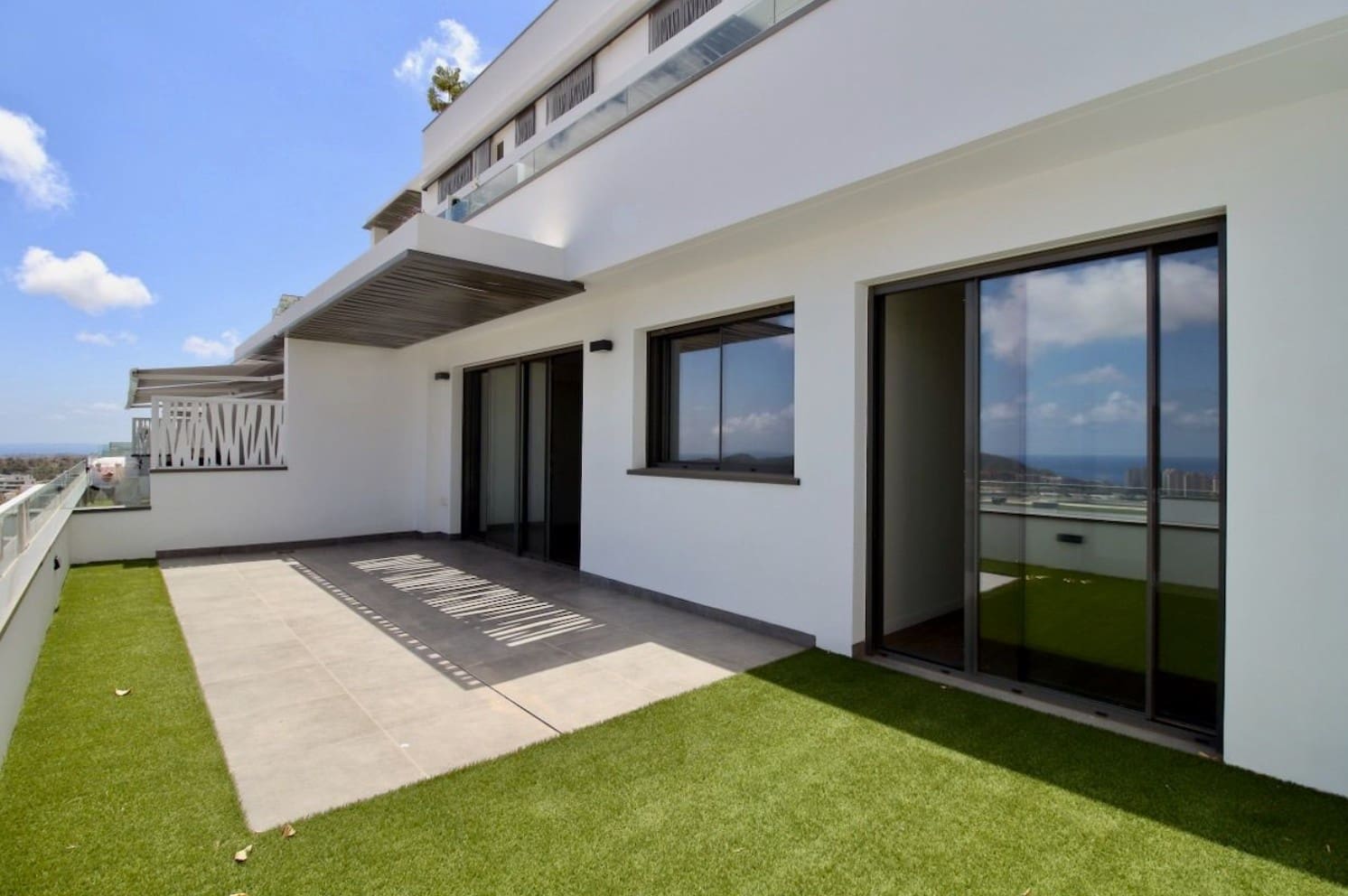 Apartamento de 2 habitaciones en Finestrat en venta con piscina garaje - 419.000 € (Ref: 9344024)