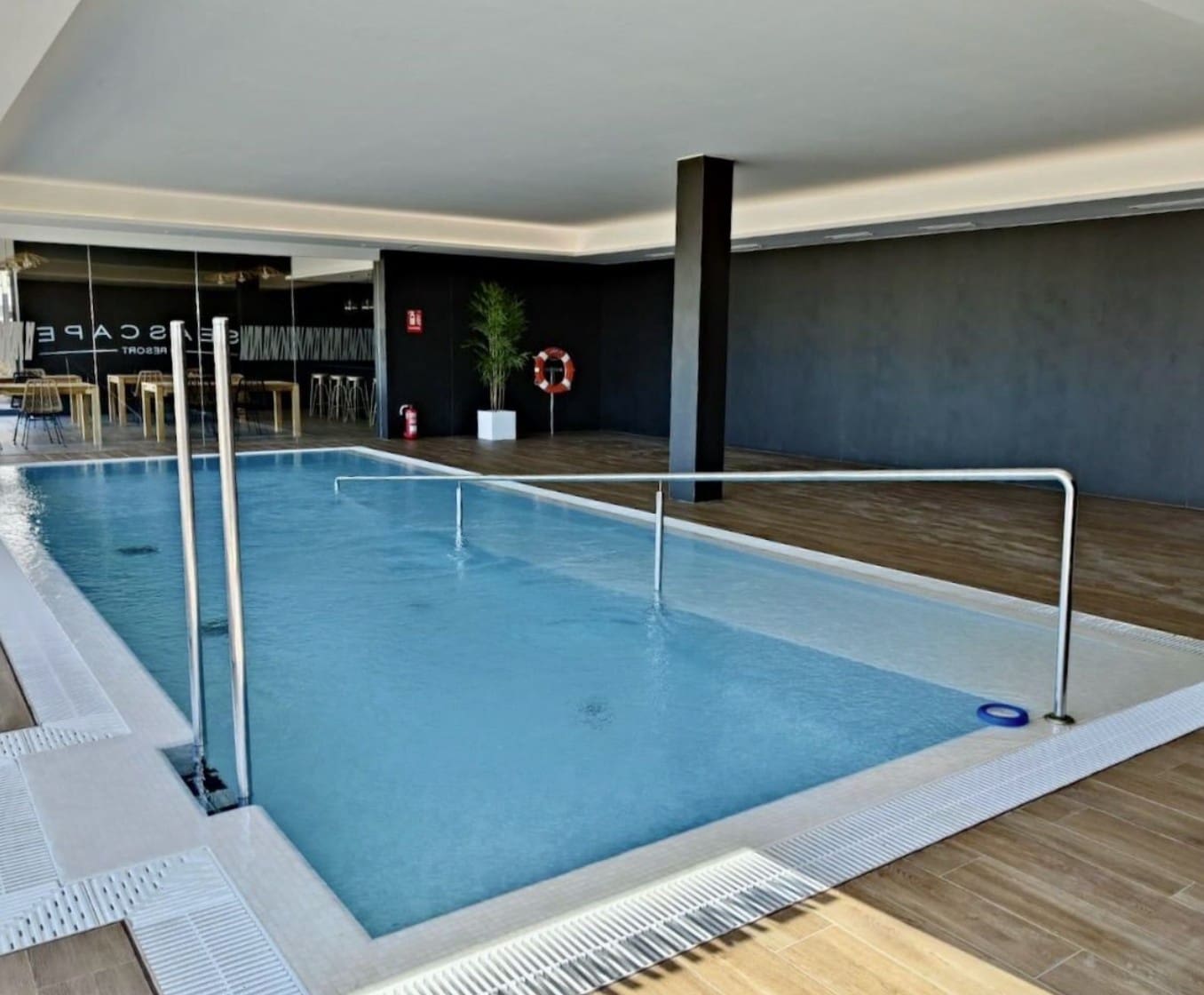 Apartamento de 2 habitaciones en Finestrat en venta con piscina garaje - 419.000 € (Ref: 9344024)