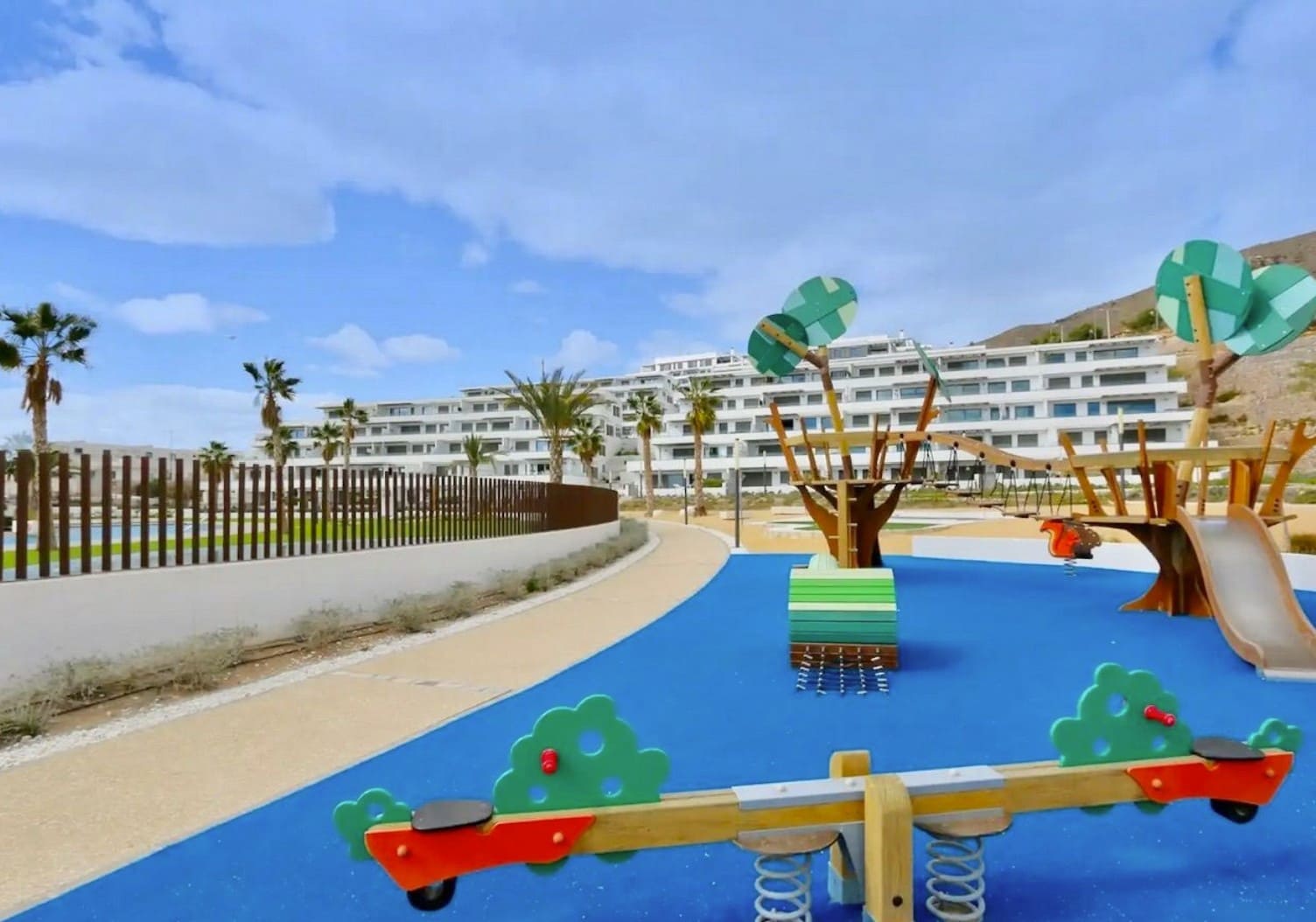 Apartamento de 2 habitaciones en Finestrat en venta con piscina garaje - 419.000 € (Ref: 9344024)